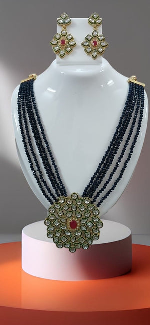 kundan pendant  necklace