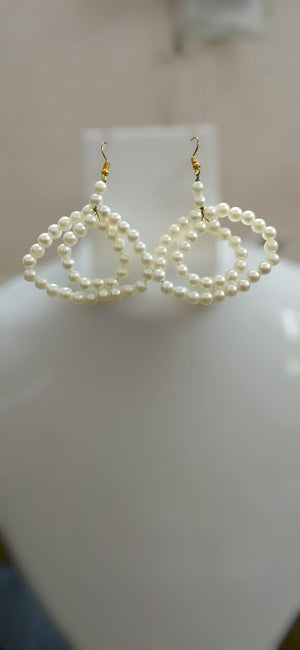 Triangle pearl earrings
